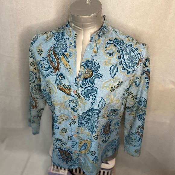 First Issue Y-Neck 3/4 Sleeve Blouse - Picture 6 of 11